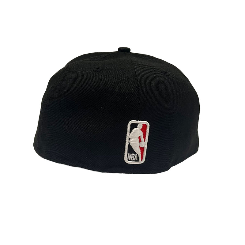 New Era Mens NBA Chicago Bulls 6X World Champions 59FIFTY Fitted Hat 70652321 Black, Red Undervisor 7 1/2