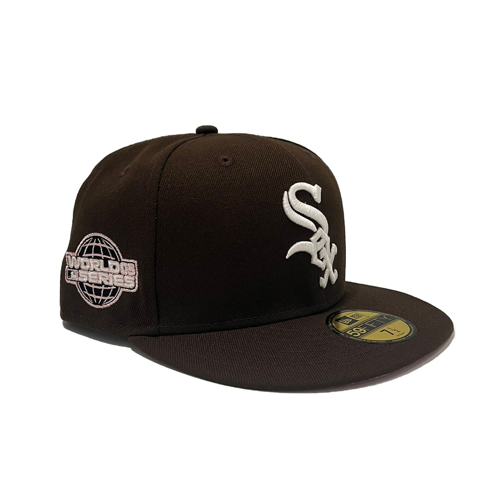New Era Mens MLB Chicago White Sox 2005 World Series 59FIFTY Fitted Hat 70733794 Camel Burnt Wood, Pink Undervisor 7 5/8